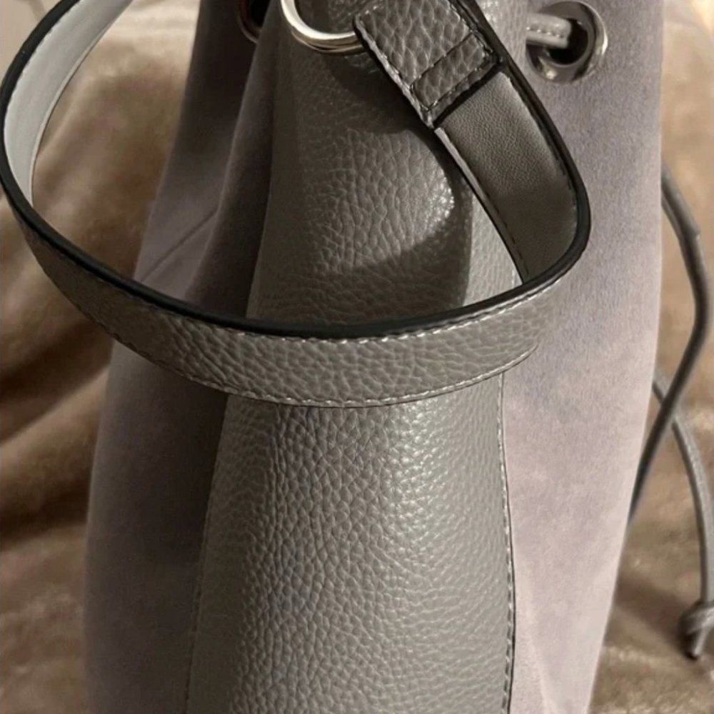 Zara Bucket Bag - Picture 10 of 10